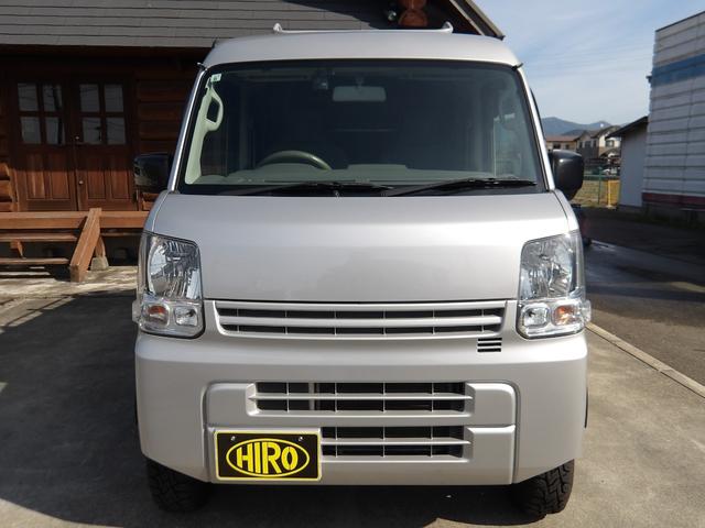 NV100クリッパーバン DX ワンオーナー・リフトアップ・メモリーナビ&フルセグTV・Bluetooth対応・バックカメラ・ルーフキャリア・荷室キャリア取り付・ドライブレコーダー・社外LEDヘッドライト・社外アルミホイール・ETC(3枚目)