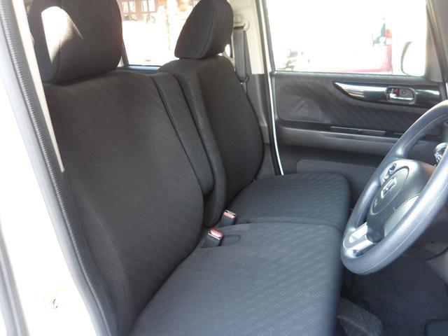 N-BOXカスタム G SSパッケージ 純正インターナビ&TV・DVD再生・Bluetooth対応・バックカメラ・ETC付き・両側パワースライドドア・ステアリングスイッチ・シティブレーキ・HIDヘッドライト・スマートキーレス(11枚目)