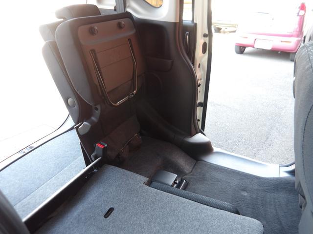 N-BOXカスタム G SSパッケージ 純正インターナビ&TV・DVD再生・Bluetooth対応・バックカメラ・ETC付き・両側パワースライドドア・ステアリングスイッチ・シティブレーキ・HIDヘッドライト・スマートキーレス(65枚目)