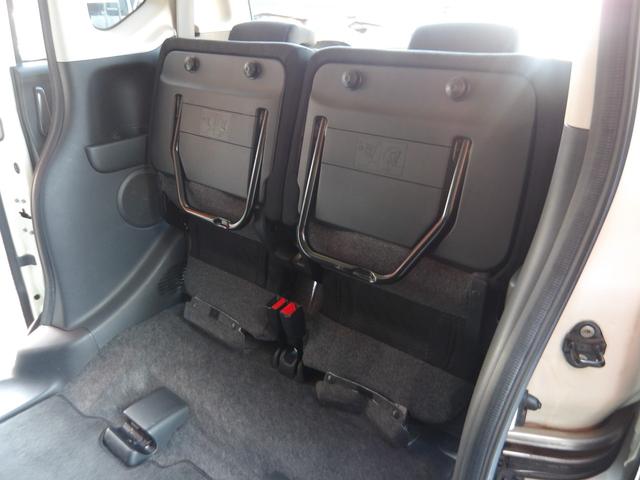 N-BOXカスタム G SSパッケージ 純正インターナビ&TV・DVD再生・Bluetooth対応・バックカメラ・ETC付き・両側パワースライドドア・ステアリングスイッチ・シティブレーキ・HIDヘッドライト・スマートキーレス(67枚目)