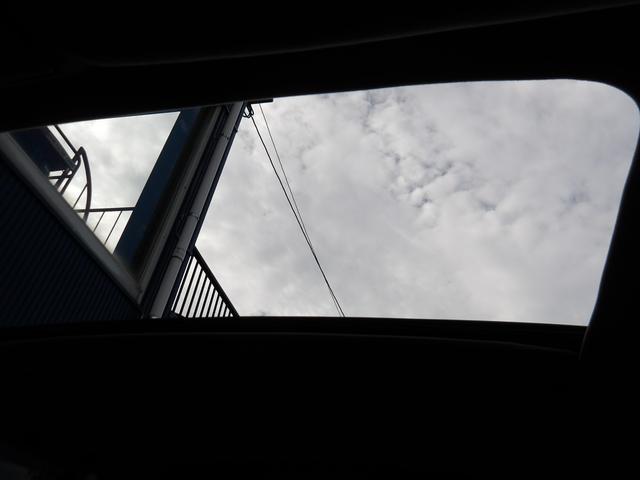 ランドクルーザー８０ ＶＸリミテッド　１ナンバー登録・サンルーフ・ＳＤナビ＆ＴＶ・ＤＶＤ再生・角目４灯仕様ＬＥＤヘッドライト・リフトアップ・社外１６インチアルミ＆ＢＦグッドリッチタイヤ・ＡＲＢバンパー・レザーシートカバー（10枚目）