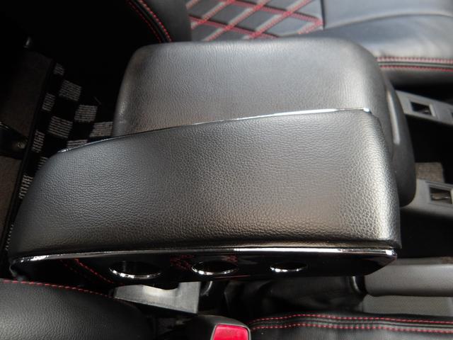 ランドクルーザー８０ ＶＸリミテッド　１ナンバー登録・サンルーフ・ＳＤナビ＆ＴＶ・ＤＶＤ再生・角目４灯仕様ＬＥＤヘッドライト・リフトアップ・社外１６インチアルミ＆ＢＦグッドリッチタイヤ・ＡＲＢバンパー・レザーシートカバー（44枚目）