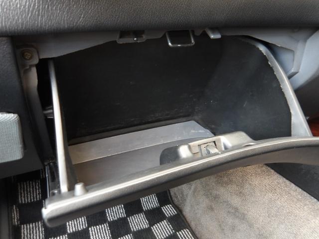 ランドクルーザー８０ ＶＸリミテッド　１ナンバー登録・サンルーフ・ＳＤナビ＆ＴＶ・ＤＶＤ再生・角目４灯仕様ＬＥＤヘッドライト・リフトアップ・社外１６インチアルミ＆ＢＦグッドリッチタイヤ・ＡＲＢバンパー・レザーシートカバー（50枚目）