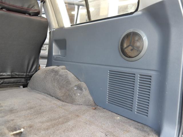 ランドクルーザー８０ ＶＸリミテッド　１ナンバー登録・サンルーフ・ＳＤナビ＆ＴＶ・ＤＶＤ再生・角目４灯仕様ＬＥＤヘッドライト・リフトアップ・社外１６インチアルミ＆ＢＦグッドリッチタイヤ・ＡＲＢバンパー・レザーシートカバー（70枚目）