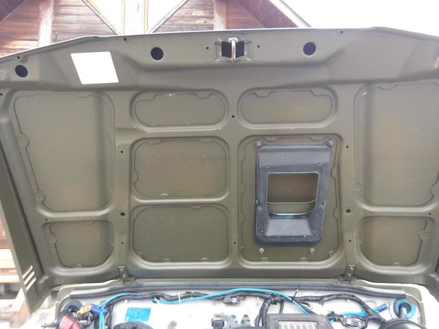 ジムニー ワイルドウインド　純正ルーフキャリア・社外ホイール・社外Ｆバンパーガード・ＣＤオーディオ・ウッドステアリング・皮調シートカバー・ブラックグリル・ＥＴＣ付（65枚目）