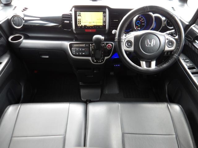 Ｎ－ＢＯＸカスタム Ｇ・ターボパッケージ　純正ナビ＆ＴＶ・ＤＶＤ再生・バックカメラ・両側パワースライドドア・ＨＩＤヘッドライト・ドライブレコーダー・クルーズコントロール・パドルシフト・社外１７インチＡＷ・レザーシートカバー（5枚目）