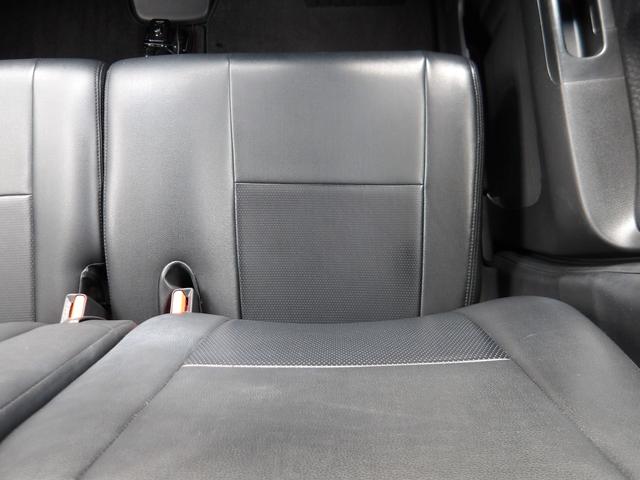 Ｎ－ＢＯＸカスタム Ｇ・ターボパッケージ　純正ナビ＆ＴＶ・ＤＶＤ再生・バックカメラ・両側パワースライドドア・ＨＩＤヘッドライト・ドライブレコーダー・クルーズコントロール・パドルシフト・社外１７インチＡＷ・レザーシートカバー（6枚目）