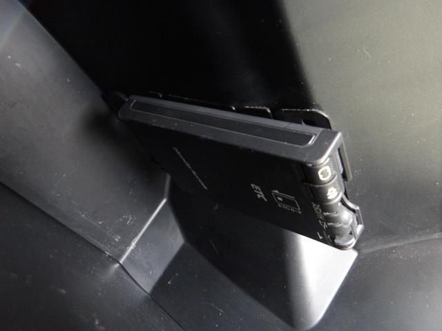 Ｎ－ＢＯＸカスタム Ｇ・ターボパッケージ　純正ナビ＆ＴＶ・ＤＶＤ再生・バックカメラ・両側パワースライドドア・ＨＩＤヘッドライト・ドライブレコーダー・クルーズコントロール・パドルシフト・社外１７インチＡＷ・レザーシートカバー（11枚目）