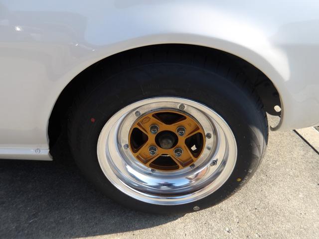 �}�[�N�h�h�P�S�C���`�A���~�z�C�[�����^�C���S�{�V�i�ł���