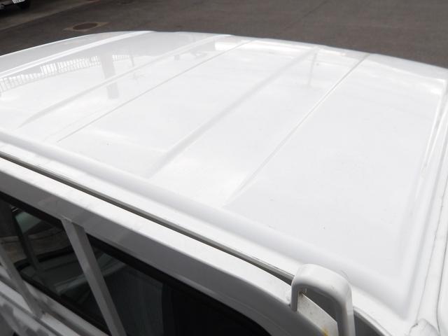 キャリイトラック KCエアコン・パワステ ワンオーナー車・4WD車・エアコン・パワーステアリング・荷台ゴムマット・ヘッドライトレベライザー・横滑り防止・フロントメッキグリル・車検9年7月・取説&保証書&記録簿・キー2個(29枚目)