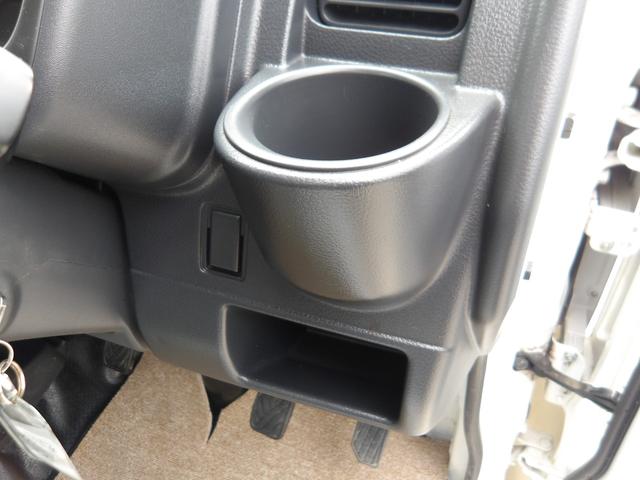キャリイトラック KCエアコン・パワステ ワンオーナー車・4WD車・エアコン・パワーステアリング・荷台ゴムマット・ヘッドライトレベライザー・横滑り防止・フロントメッキグリル・車検9年7月・取説&保証書&記録簿・キー2個(33枚目)