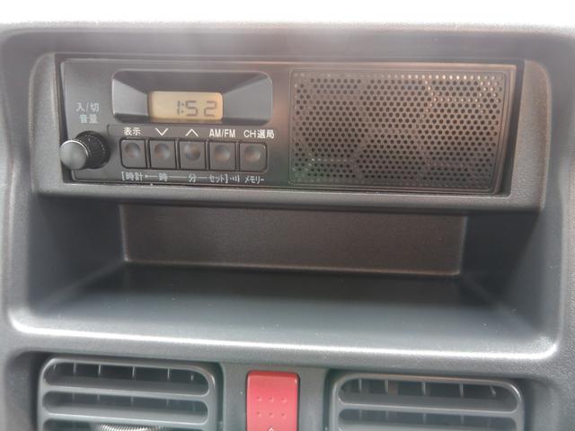 キャリイトラック KCエアコン・パワステ ワンオーナー車・4WD車・エアコン・パワーステアリング・荷台ゴムマット・ヘッドライトレベライザー・横滑り防止・フロントメッキグリル・車検9年7月・取説&保証書&記録簿・キー2個(36枚目)