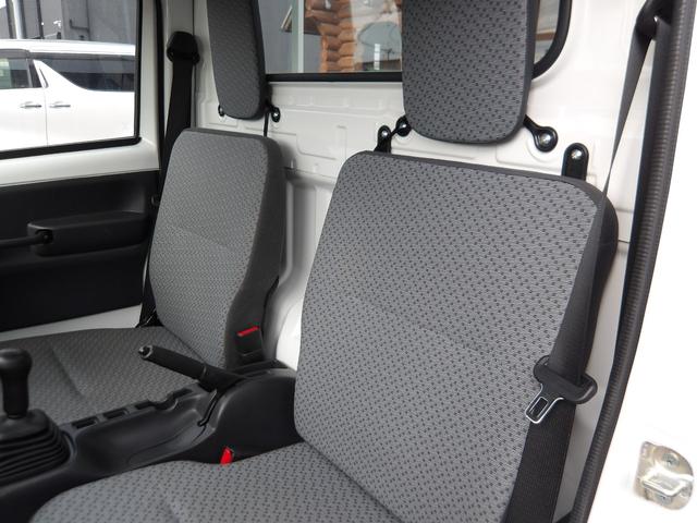 キャリイトラック KCエアコン・パワステ ワンオーナー車・4WD車・エアコン・パワーステアリング・荷台ゴムマット・ヘッドライトレベライザー・横滑り防止・フロントメッキグリル・車検9年7月・取説&保証書&記録簿・キー2個(47枚目)