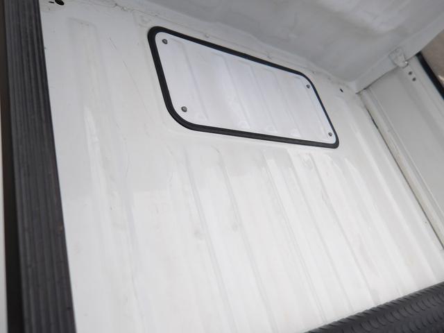 キャリイトラック KCエアコン・パワステ ワンオーナー車・4WD車・エアコン・パワーステアリング・荷台ゴムマット・ヘッドライトレベライザー・横滑り防止・フロントメッキグリル・車検9年7月・取説&保証書&記録簿・キー2個(61枚目)