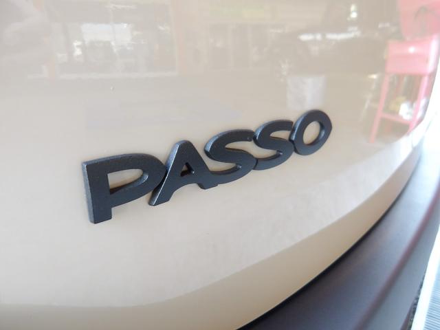 パッソ Ｘ　純正ＣＤオーディオ・ヘッドライトレベライザー・純正ハーフレースカバー・前後バンパー＆ドアミラー＆ドアノブ＆エンブレム塗装・電動格納ドアミラー・キーレス（12枚目）