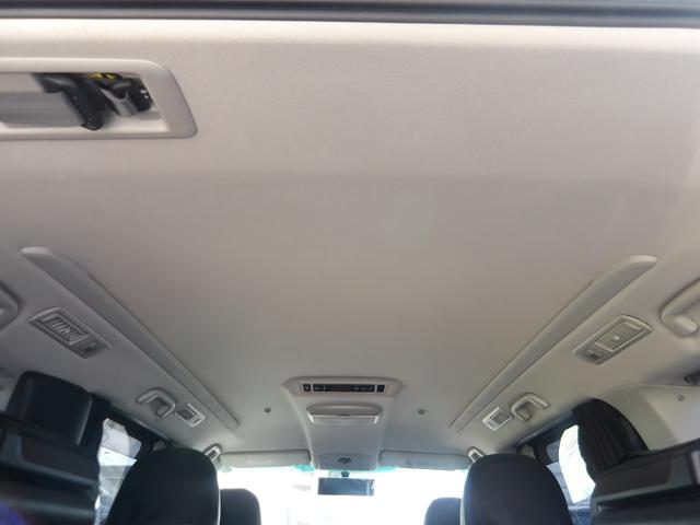 ヴェルファイア ２．４Ｚ　プラチナムセレクション　純正ナビ＆フルセグＴＶ＆ＤＶＤ再生＆Ｂｌｕｅｔｏｏｔｈ対応＆バックカメラ・リアフリップダウンモニター・両側パワースライドドア・ＨＩＤヘッドライト・黒レザーシートカバー付・ウッドコンビハンドル・ＥＴＣ付（68枚目）