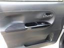 助手席ドア内張り綺麗です。ドリンクホルダー、小物入れが付いています！パワーウィンドウも動作チェックＯＫです！