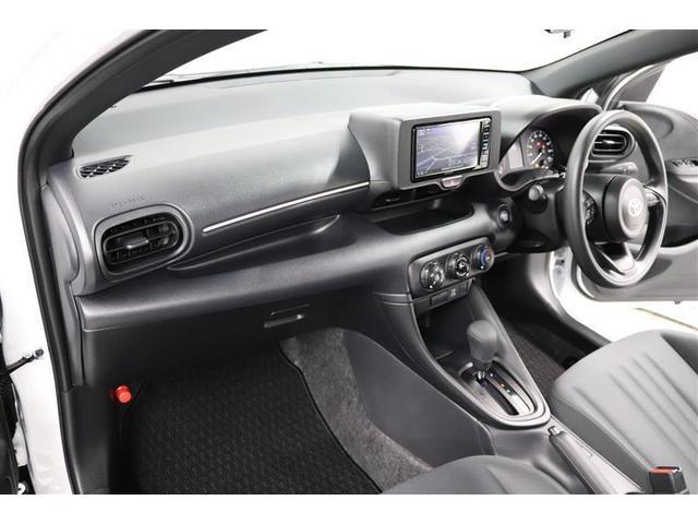 ヤリス Ｘ　１年保証　ワンオーナー　ワンセグ　メモリーナビ　ＣＤ再生　ミュージックプレイヤー接続可　バックカメラ　車線逸脱警報　クリアランスソナー　オートマチックハイビーム　衝突被害軽減システム　スマートキ－（20枚目）