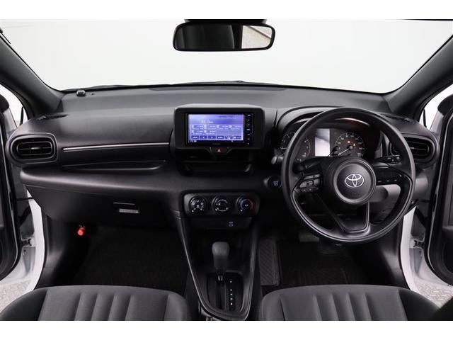 ヤリス Ｘ　１年保証　ワンオーナ－　ワンセグ　メモリーナビ　ミュージックプレイヤー接続可　バックカメラ　横滑り防止装置　車線逸脱警報　クリアランスソナー　オートマチックハイビーム　衝突被害軽減システム　スマートキ（6枚目）