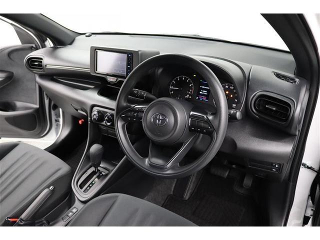 ヤリス Ｘ　１年保証　ワンオーナ－　ワンセグ　メモリーナビ　ミュージックプレイヤー接続可　バックカメラ　横滑り防止装置　車線逸脱警報　クリアランスソナー　オートマチックハイビーム　衝突被害軽減システム　スマートキ（25枚目）