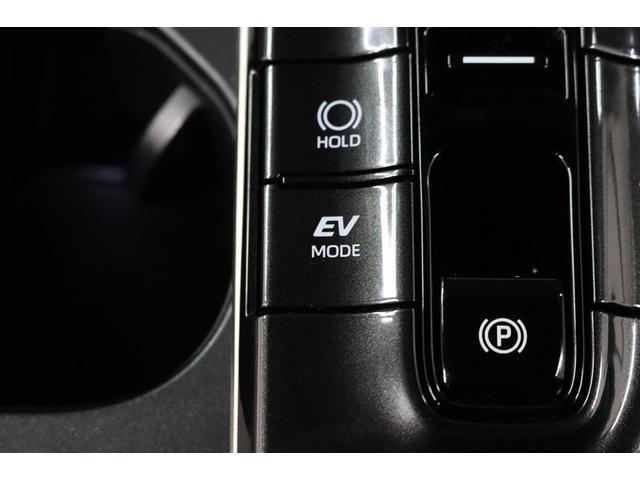 �Ïl���ɗD�ꂽ���K��ԂƐÂ��ȑ���������B����ɂd�u���[�h�ł̓��[�^�[�݂̂ł̑��s�ŃG���W������U�������������Ȃ����肪�y���߂܂��B