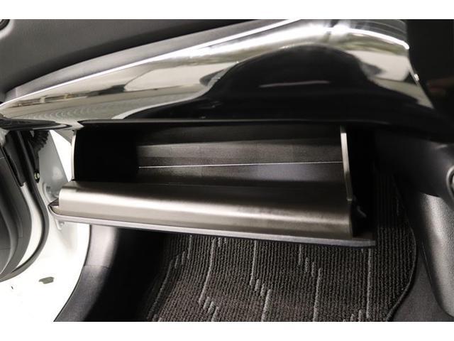 プリウス ＳセーフティプラスＩＩ　１年保証　フルセグ　メモリーナビ　ＤＶＤ再生　ミュージックプレイヤー接続可　全周囲カメラ　バックカメラ　ＢＳモニタ－　衝突被害軽減システム　ＥＴＣ　ドラレコ　ＬＥＤヘッドランプ　アイドリングストップ（24枚目）