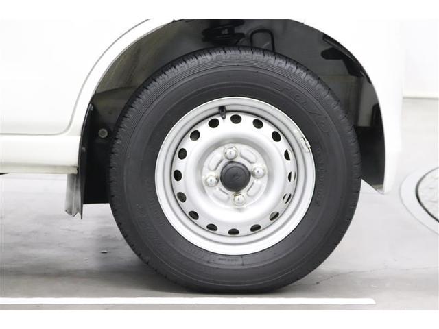 �X�`�[���z�C�[���𑕒����Ă��܂��B