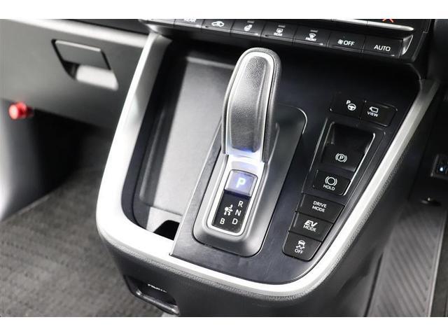 ヴォクシー ハイブリッドＳ－Ｚ　１年保証　フルセグ　メモリーナビ　ＤＶＤ再生　ミュージックプレイヤ接続可　後席モニター　オットマン　シートヒータ　全周囲カメラ　バックカメラ　衝突被害軽減システム　ＥＴＣ　両側電動スライド（28枚目）