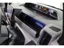 スッキリしまうことのできる運転席アッパーボックスがあります！