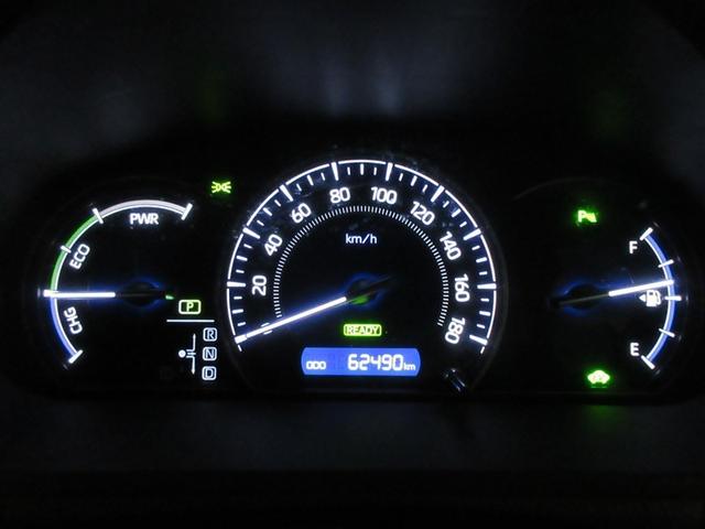 エスクァイア ハイブリッドＧｉプレミアムパッケジブラックテーラード　フルセグ　メモリーナビ　ＤＶＤ再生　バックカメラ　衝突被害軽減システム　ＥＴＣ　両側電動スライド　ＬＥＤヘッドランプ　乗車定員７人　３列シート　ワンオーナー　記録簿（10枚目）