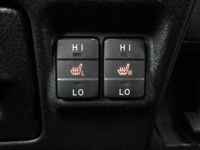 エスクァイア ハイブリッドＧｉプレミアムパッケジブラックテーラード　フルセグ　メモリーナビ　ＤＶＤ再生　バックカメラ　衝突被害軽減システム　ＥＴＣ　両側電動スライド　ＬＥＤヘッドランプ　乗車定員７人　３列シート　ワンオーナー　記録簿（25枚目）