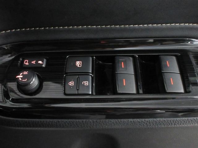 エスクァイア ハイブリッドＧｉプレミアムパッケジブラックテーラード　フルセグ　メモリーナビ　ＤＶＤ再生　バックカメラ　衝突被害軽減システム　ＥＴＣ　両側電動スライド　ＬＥＤヘッドランプ　乗車定員７人　３列シート　ワンオーナー　記録簿（31枚目）