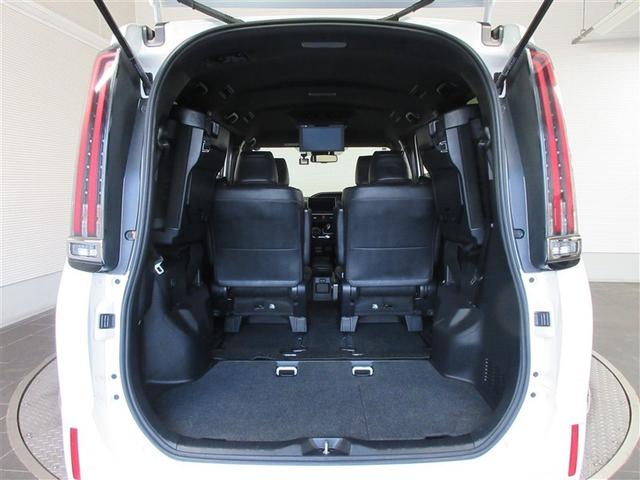 エスクァイア ハイブリッドＧｉプレミアムパッケジブラックテーラード　フルセグ　メモリーナビ　ＤＶＤ再生　バックカメラ　衝突被害軽減システム　ＥＴＣ　両側電動スライド　ＬＥＤヘッドランプ　乗車定員７人　３列シート　ワンオーナー　記録簿（38枚目）