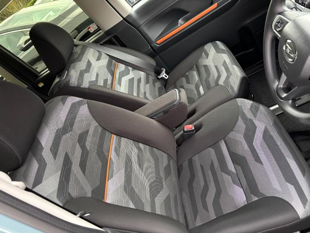 タント ファンクロス SDナビ フルセグTV CD DVD Bluetooth バックカメラ ETC 両側パワースライドドア(10枚目)