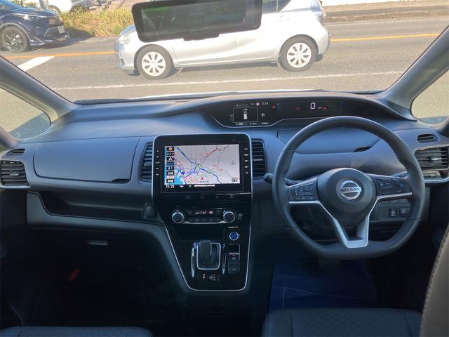 セレナ e-パワー ハイウェイスターV ETC 全周囲カメラ ナビ TV クリアランスソナー オートクルーズコントロール 衝突被害軽減システム 両側電動スライドドア オートライト LEDヘッドランプ スマートキー 電動格納ミラー 3列シート(2枚目)