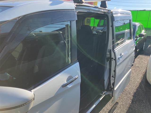 セレナ e-パワー ハイウェイスターV ETC 全周囲カメラ ナビ TV クリアランスソナー オートクルーズコントロール 衝突被害軽減システム 両側電動スライドドア オートライト LEDヘッドランプ スマートキー 電動格納ミラー 3列シート(31枚目)