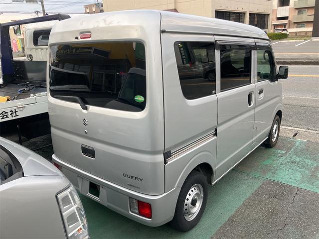 エブリイ PC 4WD AT 両側スライドドア キーレスエントリー 盗難防止システム ABS エアコン パワーステアリング パワーウィンドウ 運転席エアバッグ 助手席エアバッグ(6枚目)