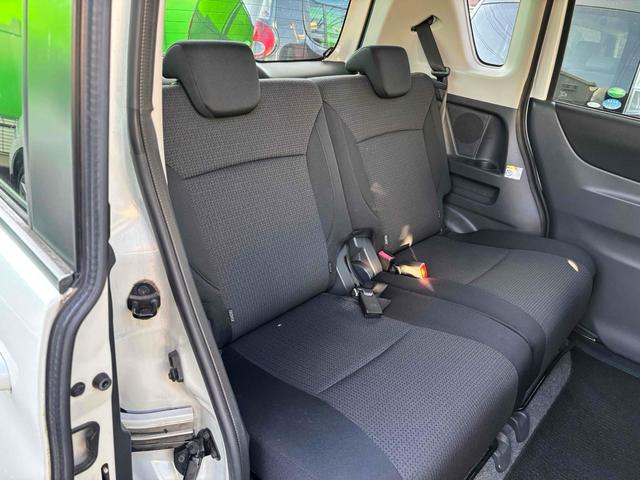 デリカＤ：２ Ｓ　ＥＴＣ　ナビ　ＴＶ　オートクルーズコントロール　衝突被害軽減システム　両側電動スライドドア　オートライト　ＨＩＤ　スマートキー　電動格納ミラー　ＣＶＴ　アルミホイール　ＣＤ　ＤＶＤ再生　ＵＳＢ（32枚目）