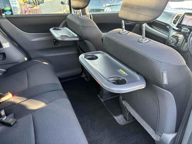 デリカＤ：２ Ｓ　ＥＴＣ　ナビ　ＴＶ　オートクルーズコントロール　衝突被害軽減システム　両側電動スライドドア　オートライト　ＨＩＤ　スマートキー　電動格納ミラー　ＣＶＴ　アルミホイール　ＣＤ　ＤＶＤ再生　ＵＳＢ（34枚目）