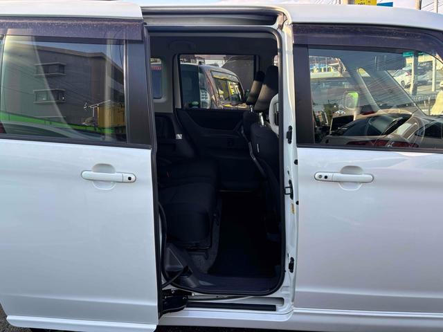 デリカＤ：２ Ｓ　ＥＴＣ　ナビ　ＴＶ　オートクルーズコントロール　衝突被害軽減システム　両側電動スライドドア　オートライト　ＨＩＤ　スマートキー　電動格納ミラー　ＣＶＴ　アルミホイール　ＣＤ　ＤＶＤ再生　ＵＳＢ（35枚目）