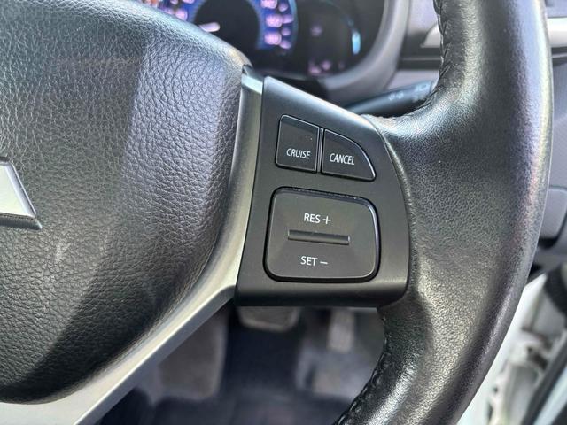 デリカＤ：２ Ｓ　ＥＴＣ　ナビ　ＴＶ　オートクルーズコントロール　衝突被害軽減システム　両側電動スライドドア　オートライト　ＨＩＤ　スマートキー　電動格納ミラー　ＣＶＴ　アルミホイール　ＣＤ　ＤＶＤ再生　ＵＳＢ（37枚目）