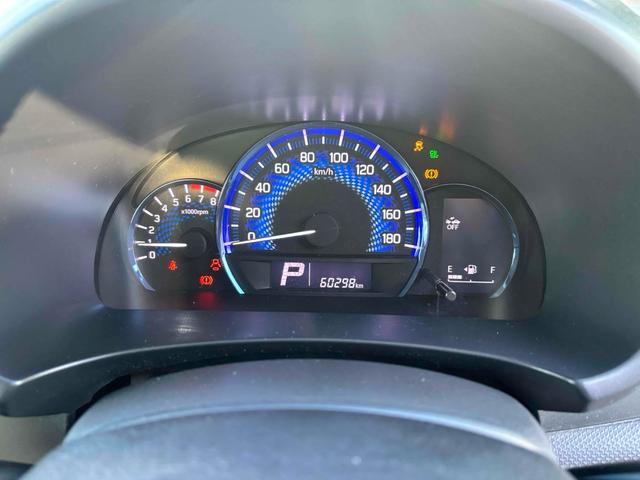 デリカＤ：２ Ｓ　ＥＴＣ　ナビ　ＴＶ　オートクルーズコントロール　衝突被害軽減システム　両側電動スライドドア　オートライト　ＨＩＤ　スマートキー　電動格納ミラー　ＣＶＴ　アルミホイール　ＣＤ　ＤＶＤ再生　ＵＳＢ（40枚目）