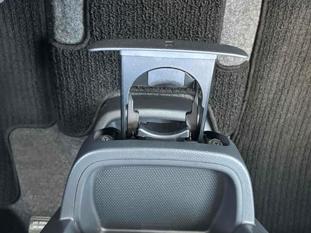 デリカＤ：２ Ｓ　ＥＴＣ　ナビ　ＴＶ　オートクルーズコントロール　衝突被害軽減システム　両側電動スライドドア　オートライト　ＨＩＤ　スマートキー　電動格納ミラー　ＣＶＴ　アルミホイール　ＣＤ　ＤＶＤ再生　ＵＳＢ（48枚目）