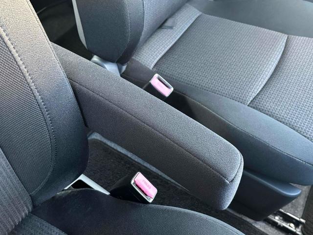 デリカＤ：２ Ｓ　ＥＴＣ　ナビ　ＴＶ　オートクルーズコントロール　衝突被害軽減システム　両側電動スライドドア　オートライト　ＨＩＤ　スマートキー　電動格納ミラー　ＣＶＴ　アルミホイール　ＣＤ　ＤＶＤ再生　ＵＳＢ（49枚目）