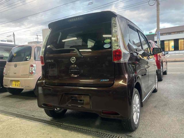 デイズ ハイウェイスターX Vセレクション+セーフティII バックカメラ ナビ TV 衝突被害軽減システム HID スマートキー アイドリングストップ 電動格納ミラー ベンチシート CVT 盗難防止システム ABS ESC CD DVD再生 USB(15枚目)