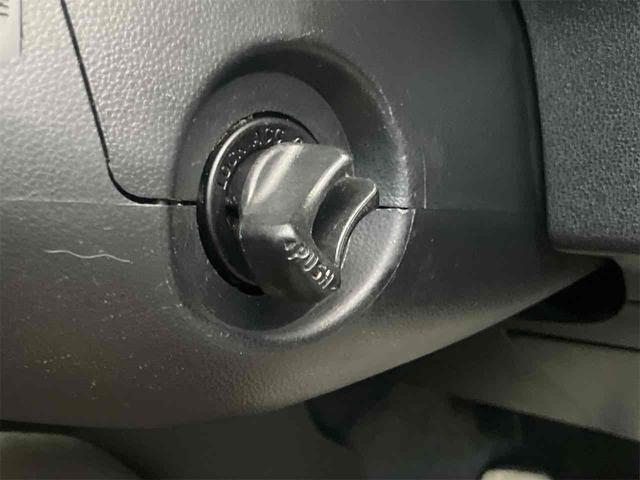 ミラココア ココアプラスX アイドリングストップ 電動格納ミラー ベンチシート CVT 盗難防止システム ABS CD ミュージックプレイヤー接続可 ルーフレール 衝突安全ボディ エアコン パワーステアリング パワーウィンドウ(8枚目)