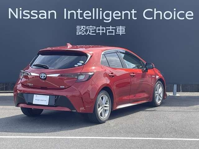 １．８　ハイブリッド　Ｇ　メーカーナビ・バックカメラ・ＥＴＣ　禁煙　スマ－トキ－　車線逸脱警報　Ｒカメラ　クルーズコントロール　ＬＥＤヘッドライト　イモビライザー　アルミホイール　サイドエアバック　オートエアコン　エアバッグ　ＡＢＳ　デュアルエアバック　キーレス(2枚目)