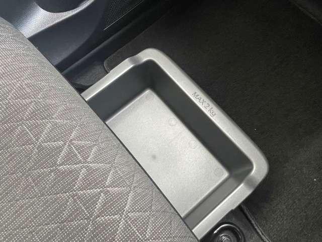 デイズ 660 ハイウェイスターX プロパイロット エディション 純正9インチナビ・アラウンドビューモニタ 禁煙 オートクルーズコントロール LEDヘッド ワンオ-ナ- アイドリングストップ LKAS パワーステアリング 点検記録簿 オートエアコン ワンセグ メモリーナビゲーション パワーウィンド ABS(11枚目)