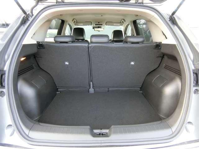 オーラ １．２　Ｇ　レザーエディション　純正ナビ・アラウンドビューモニター・ＢＯＳＥ　ワンオーナ　追突防止　クルコン　本革　車線逸脱警報装置　禁煙車　ＬＥＤ　記録簿　ＥＴＣ　メモリーナビゲーション　ＡＷ　キーレスエントリー　オートエアコン　ＡＢＳ　パワーウィンドウ　ナビ＆ＴＶ　パワステ（18枚目）