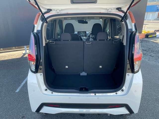 デイズ ６６０　ハイウェイスターＧターボ　プロパイロット　エディション　純正９インチナビ・アラウンドビューモニタ　アルミ　イモビ　エアバック　ＥＴＣ車載器　ＬＥＤヘッドライト　レーダークルーズ　インテリジェントキー　レーンアシスト　キーレス　ドライブレコーダー　サイドカメラ　アイドリングストップ　エアコン　ＡＢＳ（18枚目）